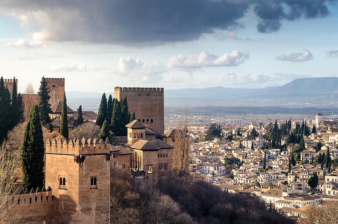 Private 3-hour Alhambra tour with tickets - Who this tour is best for (and who should consider another option)