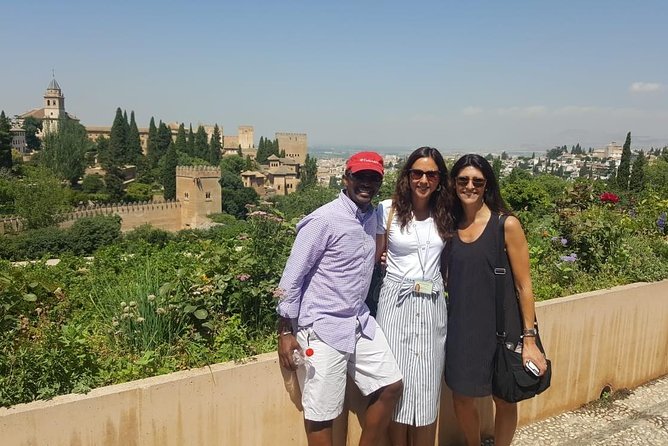 Private Alhambra Highlights Tour Including the Nasrid Palaces - Practical Tips for Getting the Most From Your 2.5–3 Hours