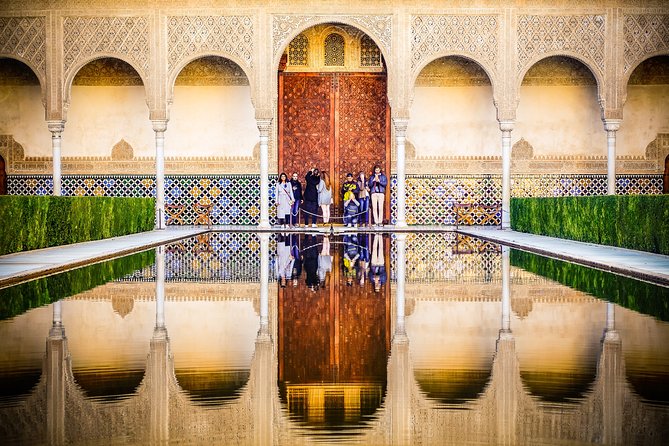 Private Guided Visit of the Alhambra - Stop 4: Palace of Carlos V—Renaissance Contrast Inside the Moorish World