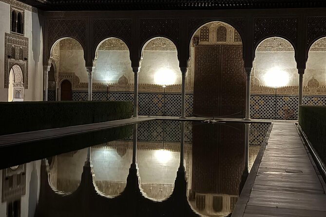 Private Night/Day Alhambra with Nasrid Palaces - Generalife gardens: walking the summer palace vibe