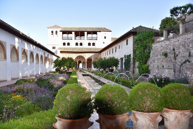 Private Night Tour of the Alhambra in Granada (includes tickets) - Tickets, ID, and the timed-entry reality