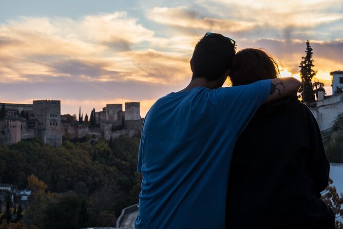 Private tour: 4 cultures, Granada in depth - Sacromonte Caves: Flamenco Roots and a Traditional Cave Life