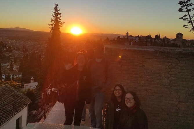 Private tour: 4 cultures, Granada in depth - How the Private Guide Changes Everything (Mirian, Rut, JJ, Pedro, Jana, Edu)