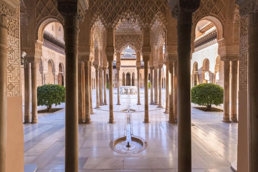 Private tour in all complete complex of Alhambra with ticket - Palace of Charles V: Renaissance drama inside an Islamic world