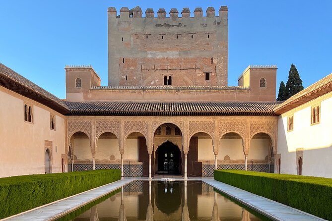 Private Tour in the Alhambra : buy your tickets and book your tour - Private Alhambra Access: What You’re Really Paying For