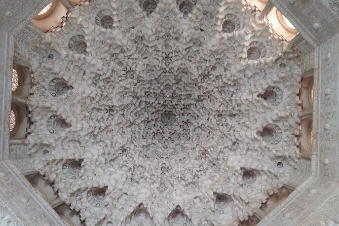 Private Tour of the Alhambra - Stop 2: Palace of Carlos V for contrast, not overload