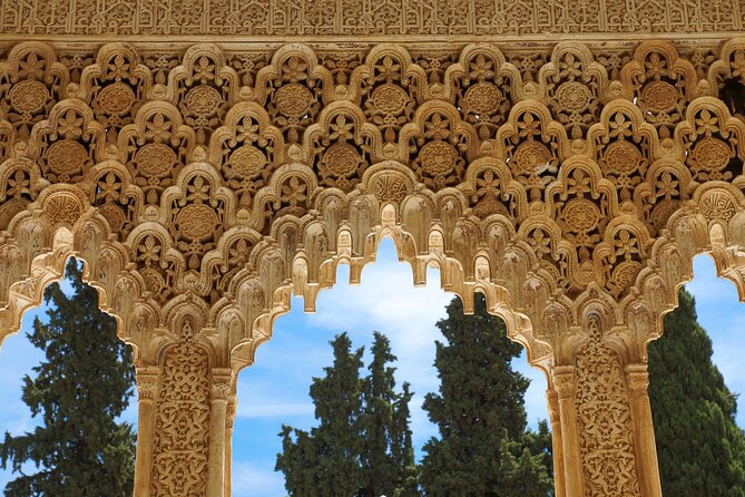 Private tour of the Alhambra entrances included - Why a private Alhambra entrance tour is worth your money