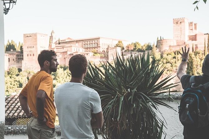 Private Walking Tour with Play Granada - Plaza Larga: Albayzín’s social and commercial center
