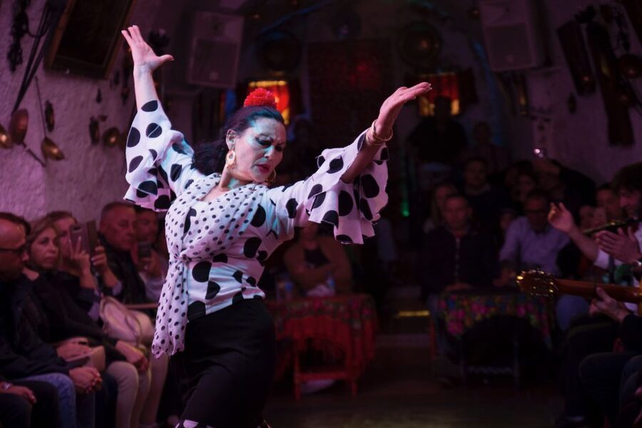 Sacromonte: Flamenco Show at Cuevas Los Tarantos Tickets - Should you book this Cuevas Los Tarantos flamenco show?