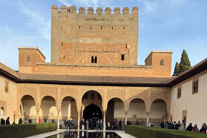 Small Group Guided Tour of the Alhambra and Generalife - A short Medina walk: the Alhambra beyond the palaces