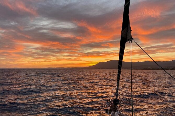 Sunset sailing along the cliffs of Maro- Private - Sunset Sailing along Maro cliffs: what the experience feels like