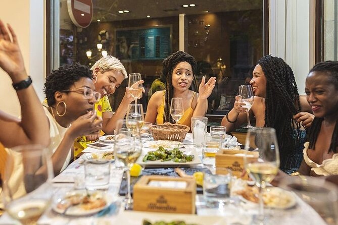The Granada Evening Tapas Crawl by Food Lover Tour - The drinks route: vermut, vino tinto, and a cava finish