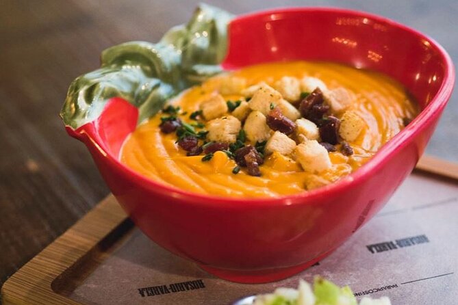The Granada Evening Tapas Crawl by Food Lover Tour - Price check: is $88.10 worth it for Granada tapas and drinks?