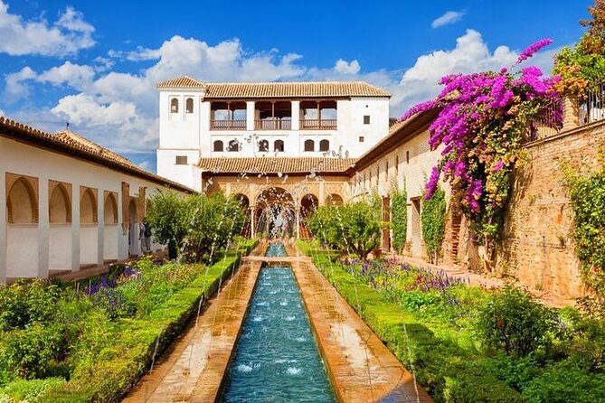 Tickets : Alhambra and Nasrid Palaces Granada Last-Minute - Price and logistics: is $115.65 a fair trade?