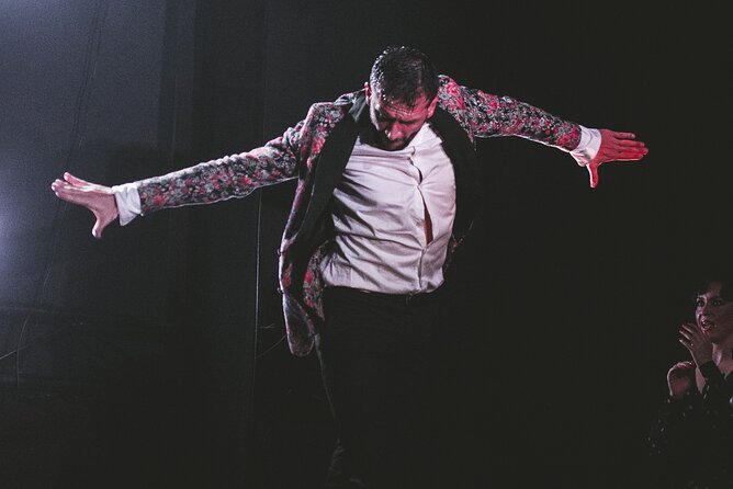 Traditional Flamenco Show at Tablao Casa Ana - The 1-hour show: what you actually get on stage