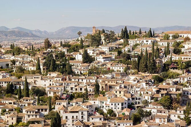 True Taste of Granada Old Town & Albaicin Tapas Tour - Plaza Nueva start: why this tour begins where you’ll end up