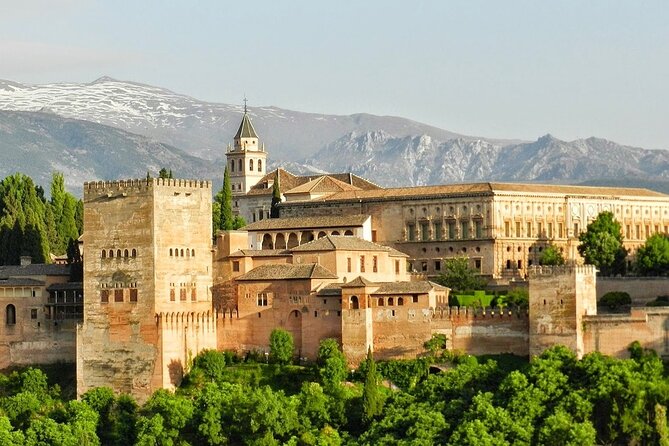 Walking tour in Alhambra, Nasrid Palaces and Generalife - Generalife-to-Alhambra: Why This Order Works